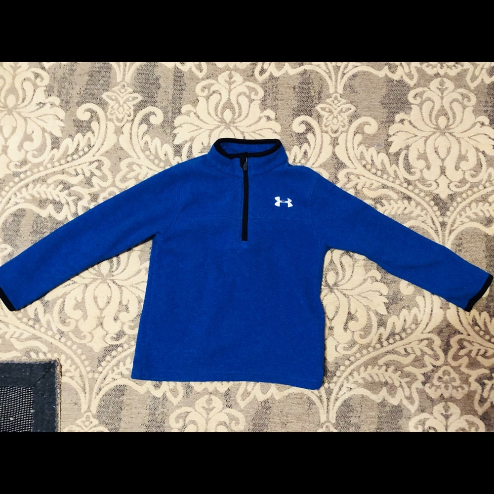 Under Armor Boys fleece pull over